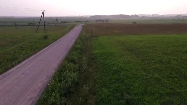 Vlucht Buiten Onverharde Weg Platteland — Stockvideo