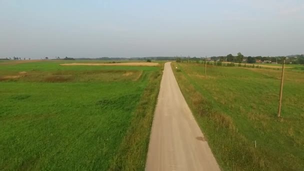 Vlucht Buiten Onverharde Weg Platteland — Stockvideo