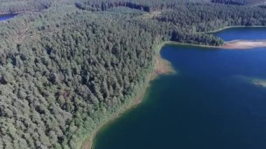 Lake Forest yakınındaki üzerinde uçuş