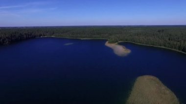 Lake Forest yakınındaki üzerinde uçuş