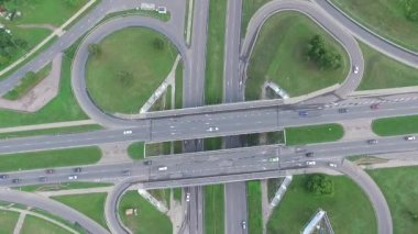dikey iniş viyadük kavşak üzerinde yavaş