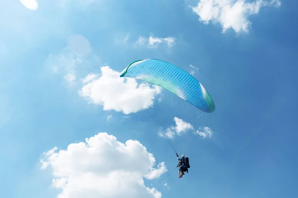 Blue Paraglider Tandem Instructor Tourist Flying Sky Clouds Sunny Day — Stock Photo, Image
