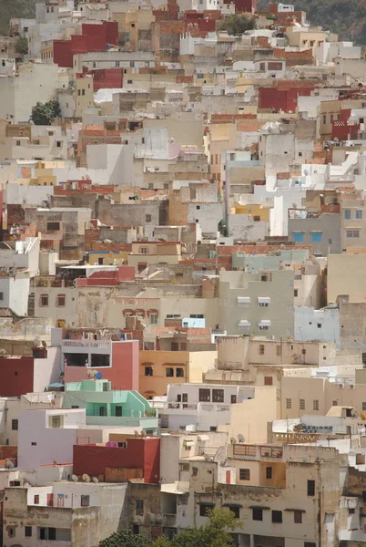 Kutsal şehir Moulay Idriss üzerinde manzaralı manzara