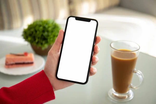 Teléfono Mano Femenina Con Pantalla Aislada Encima Mesa Café — Foto de Stock