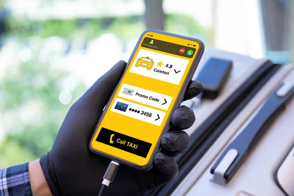 Man Hand Disposable Gloves Holds Phone Application Call Taxi Incoming — Stock Photo, Image