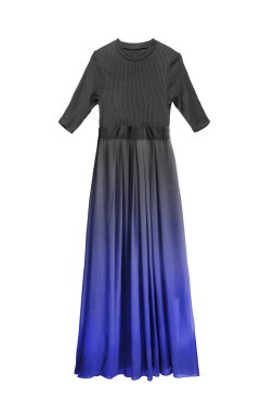 Siyah ve mavi uzun elbise beyaz arka plan üzerinde şifon etek ile birlikte