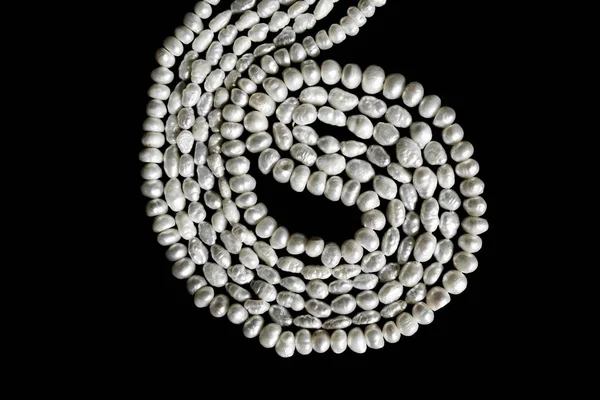 White Pearl Necklace Closeup Black Background — Stock Photo, Image