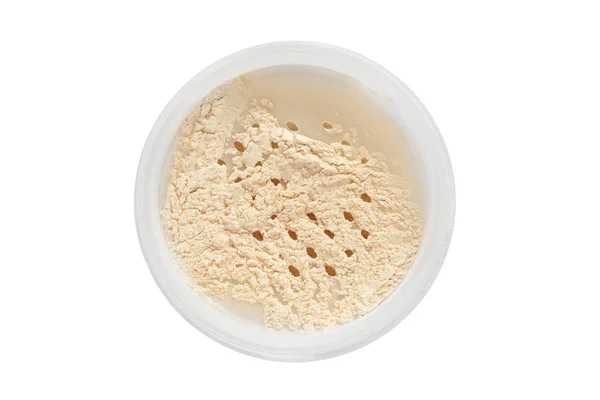 浅米色矿物粉在白色背景打开的罐子里 — 图库照片
