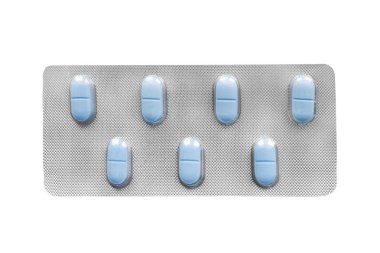 Beyaz zemin üzerine mavi hap blister