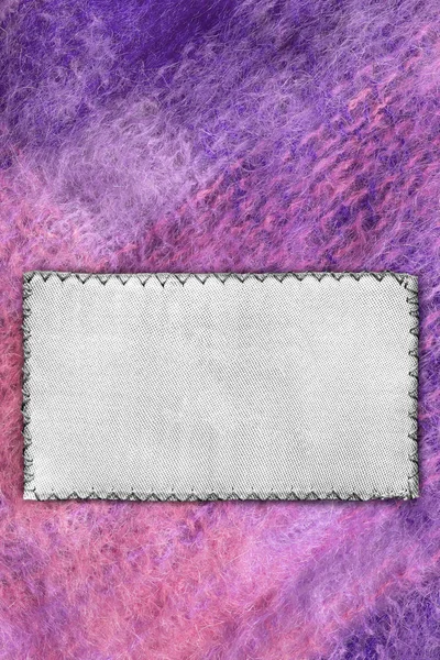 Patch Têxtil Branco Fundo Púrpura Mohair Closeup — Fotografia de Stock