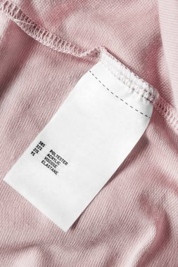 Kompozisyon giysi etiketi