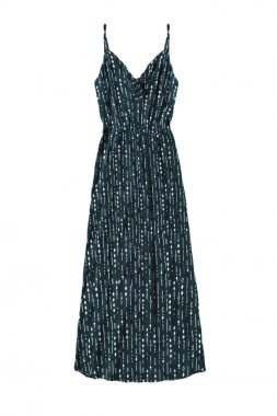 Uzun sundress izole