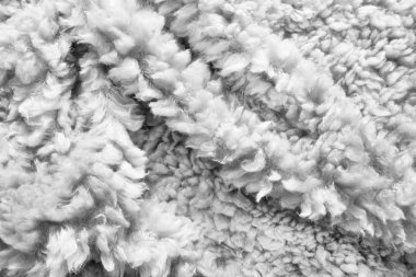 Beyaz buruşmuş kürk