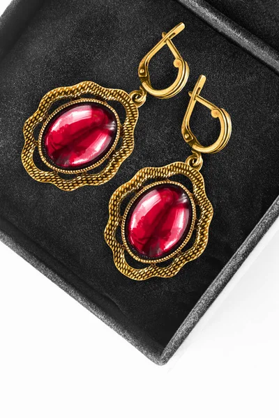 Vintage Edele Gouden Robijn Oorbellen Zwarte Juwelendoos — Stockfoto