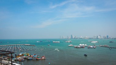 Yüksek turistik şehir Tayland Pattaya kenti.