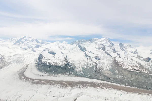 Przepięknej Górskiej Scenerii Widokiem Matterhorn Szwajcaria — Zdjęcie stockowe