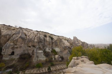 Göreme Açık Hava Müzesi Kapadokya Türkiye kaya oluşumları kamu yerleştirir