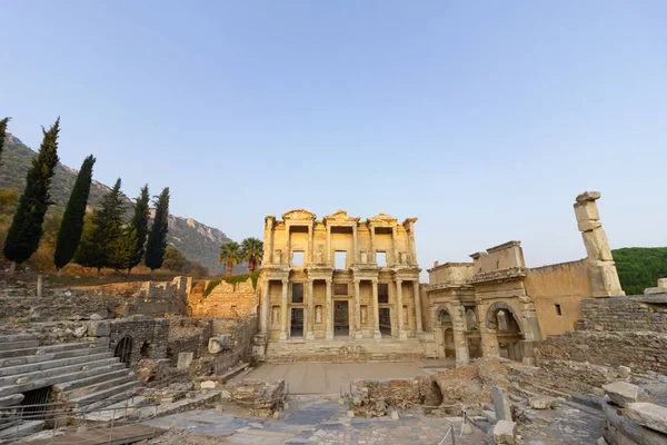 Lugares Públicos Uma Biblioteca Efesos Patrimônio Mundial Cidade Histórica Turquia — Fotografia de Stock