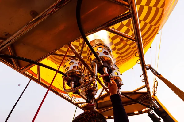 Göreme sıcak hava balonu doğal görünümünden.