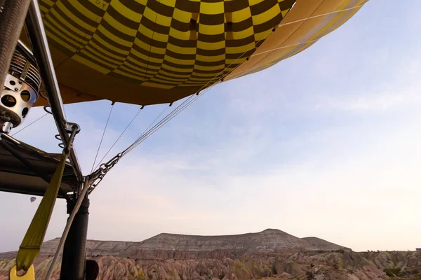 ギョレメ 熱気球から自然景観 — ストック写真