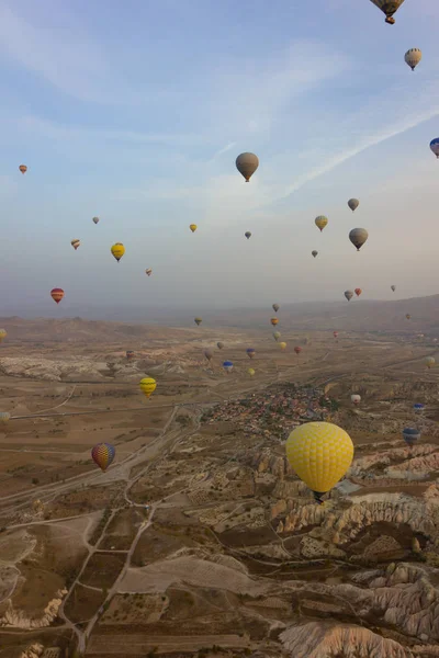 Göreme Sıcak Hava Balonu Doğal Görünümünden — Stok fotoğraf