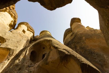 Göreme Açık Hava Müzesi Kapadokya Türkiye kaya oluşumları kamu yerleştirir