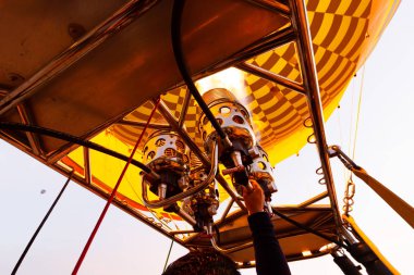 Göreme sıcak hava balonu doğal görünümünden.