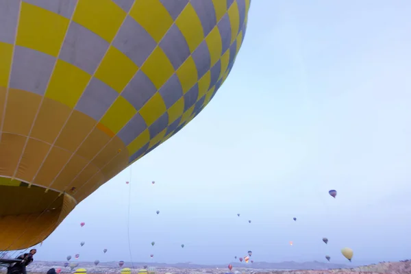 ギョレメ 熱気球から自然景観 — ストック写真