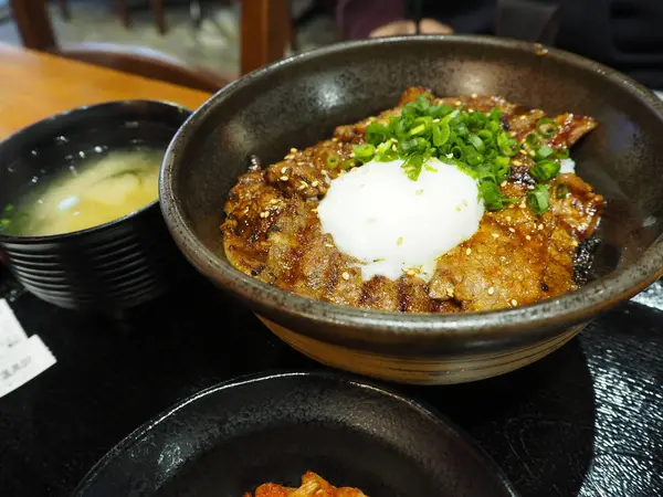 Delicioso Japonês Alimento Arroz Carne — Fotografia de Stock