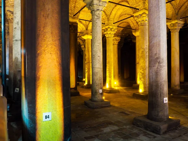 Kamu bir dünya mirası Yerebatan Sarnıcı Türkiye'nin tarihi şehir yerleştirir..