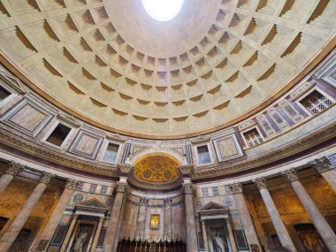 Pantheon, güzellik ve İtalya'da popüler bir turizm
