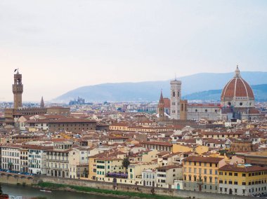 Floransa İtalya'da romantik ve popüler bir şehir.