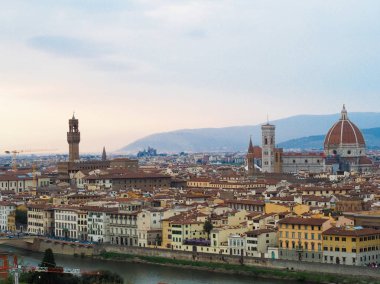 Floransa İtalya'da romantik ve popüler bir şehir.