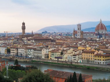 Floransa İtalya'da romantik ve popüler bir şehir.