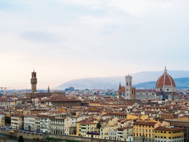 Floransa İtalya'da romantik ve popüler bir şehir.