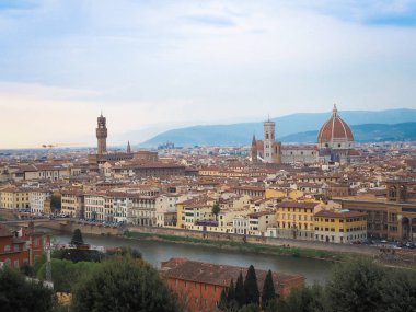 Floransa İtalya'da romantik ve popüler bir şehir.
