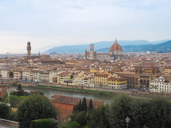Floransa İtalya'da romantik ve popüler bir şehir.