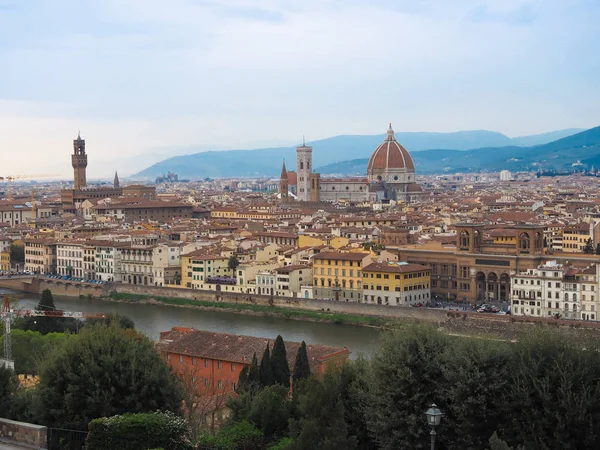 Floransa İtalya'da romantik ve popüler bir şehir.