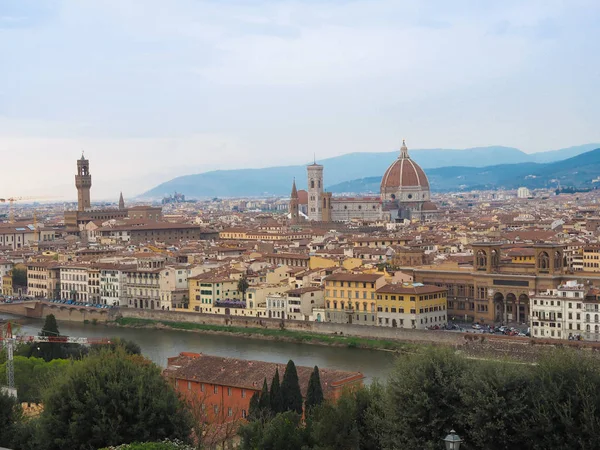 Floransa İtalya'da romantik ve popüler bir şehir.