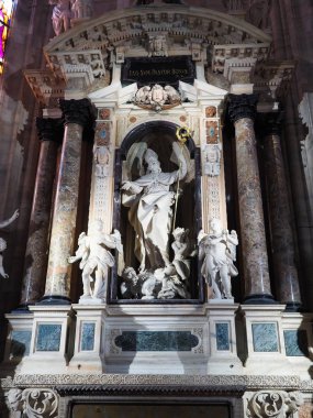 Milano şehrinde güzel katedral, İtalya