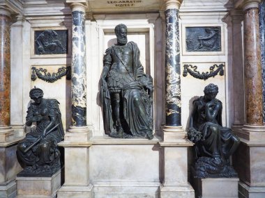 Milano şehrinde güzel katedral, İtalya