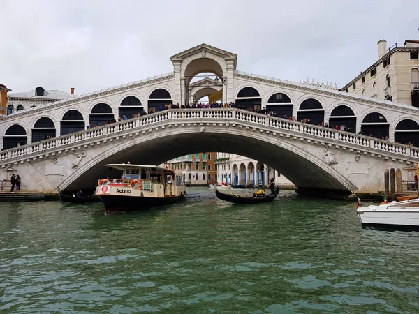 Venise, la ville de l'eau Une des villes italiennes populaires — Photo