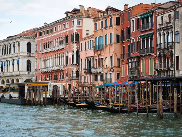 Venezia, la città dell'acqua Una delle più popolari città italiane — Foto Stock