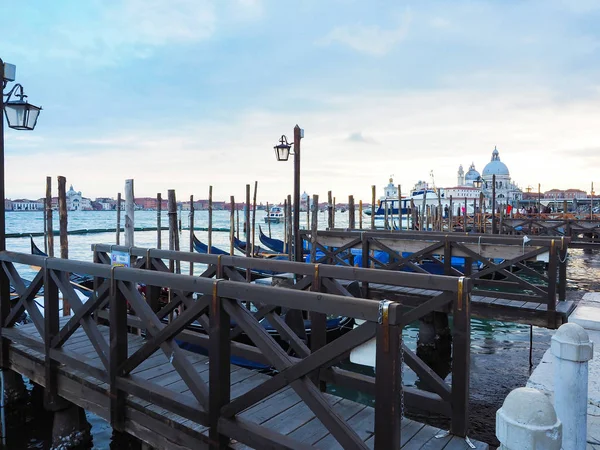 Veneza, a cidade da água Uma das cidades italianas populares — Fotografia de Stock