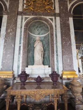 Fransa Versailles Dünya Mirası Sarayı Birçok turist istiyorum