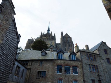 Fransa'nın Saint-Michel Mont'u. Gezginler bir kez görmek istiyorum.