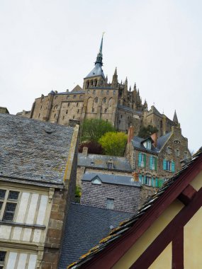 Fransa'nın Saint-Michel Mont'u. Gezginler bir kez görmek istiyorum.