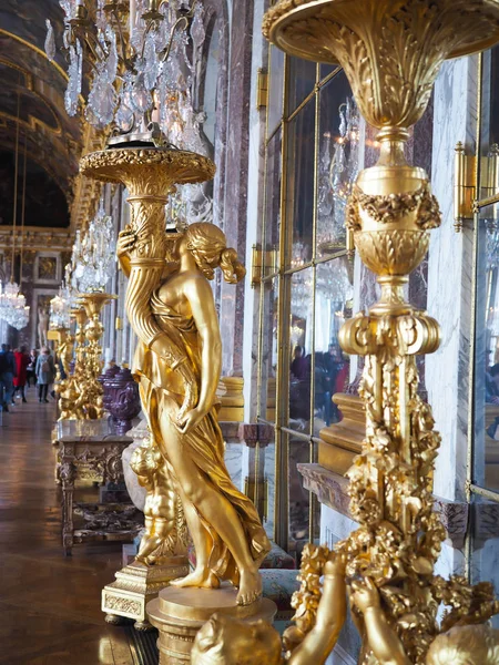 Pałac w Wersalu światowe dziedzictwo Francji wielu turystów chce — Zdjęcie stockowe