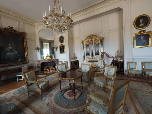 法国凡尔赛宫世界遗产 许多游客想要 — 图库照片