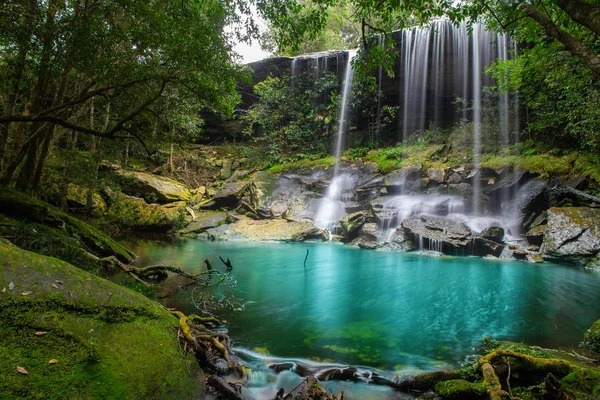 Bela Paisagem Cachoeira Cachoeira Floresta Parque Nacional Phukradung Província Loei — Fotografia de Stock